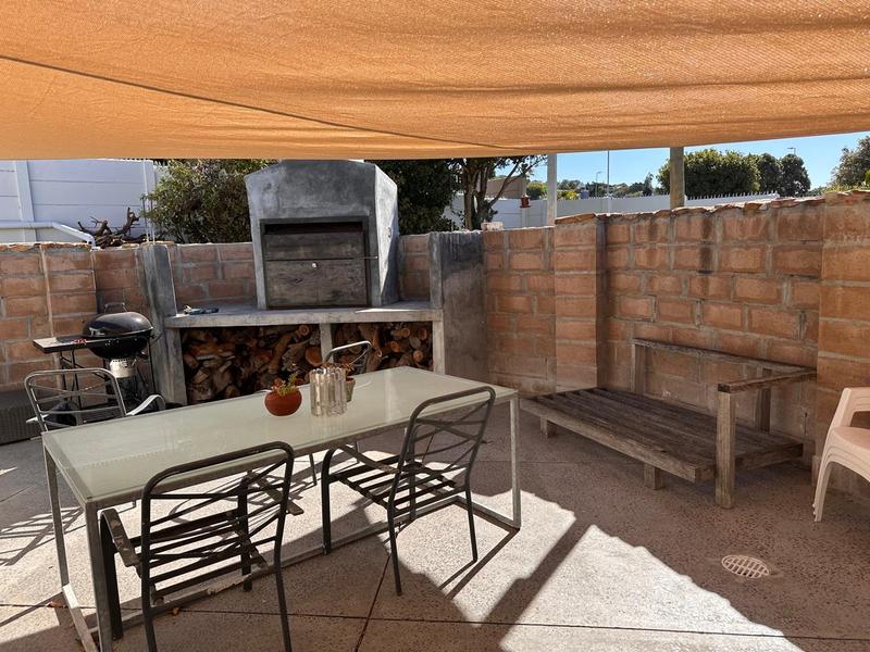 4 Bedroom Property for Sale in Fish Hoek Western Cape